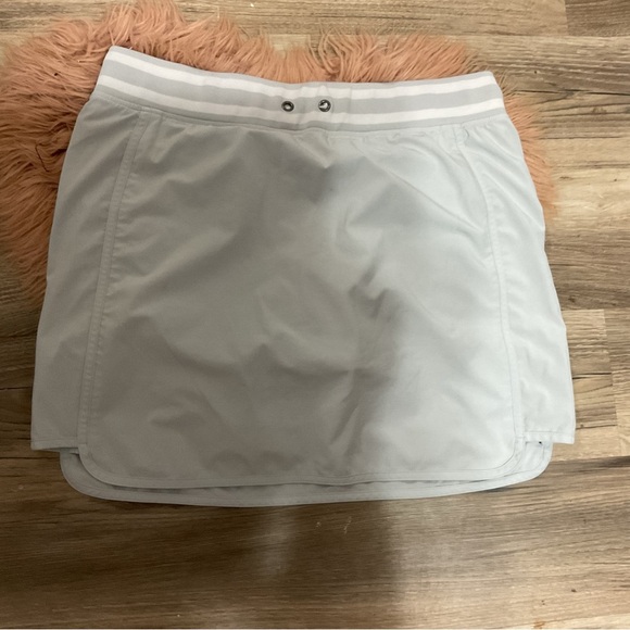 Athleta Gray Skort Size 10 - Picture 3 of 8
